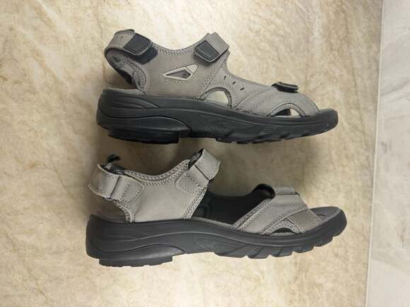 GDEFY VersoShock Hiking Sandals Mens 10 Gray Leather Comfort Outdoor Trail